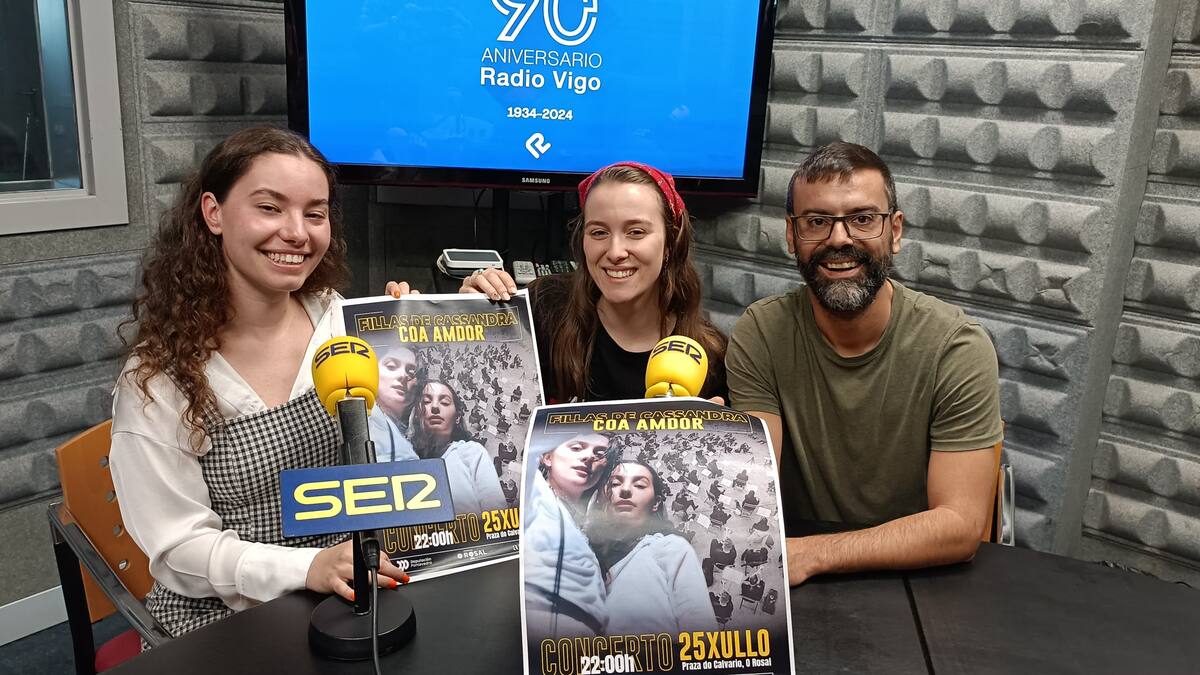 Entrevista a María Soa y Sara Farro (Fillas de Cassandra) y Javier Alonso (director Agrupación Musical do Rosal)