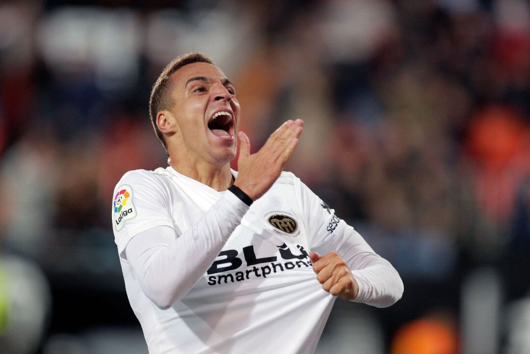 GRAFCVA1871. VALENCIA, El jugador del Valencia, Rodrigo Moreno tras marcar el tercer gol de su equipo contra el Getafe durante el partido de vuelta de cuartos de final de la Copa del Rey jugado en el estadio de Mestalla (Valencia).EFE, Kai Försterling