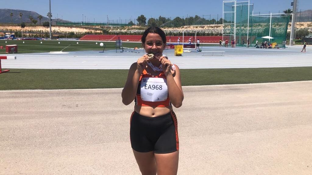 Anhara Busquier Ortega cierra una magnífica temporada