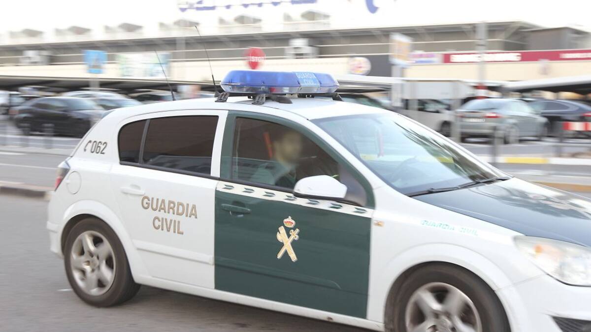 La Guardia Civil detiene a una persona por delitos de estafa en Burriana