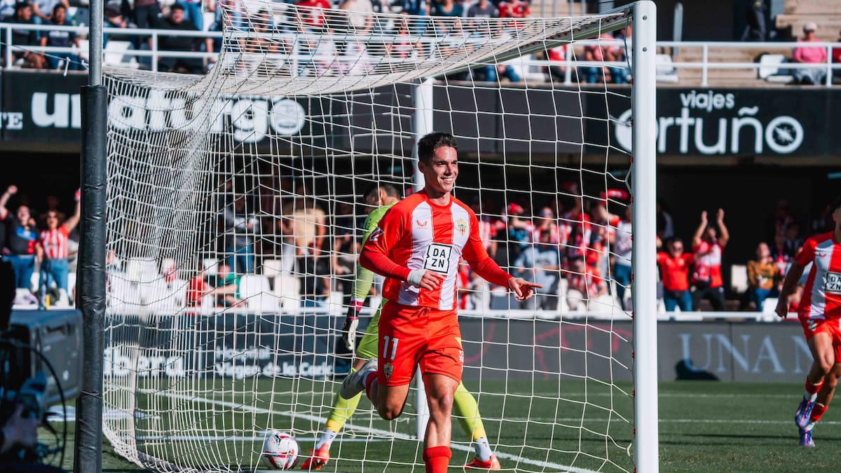 Sergio Arribas se ha convertido en el nuevo líder del Almería.