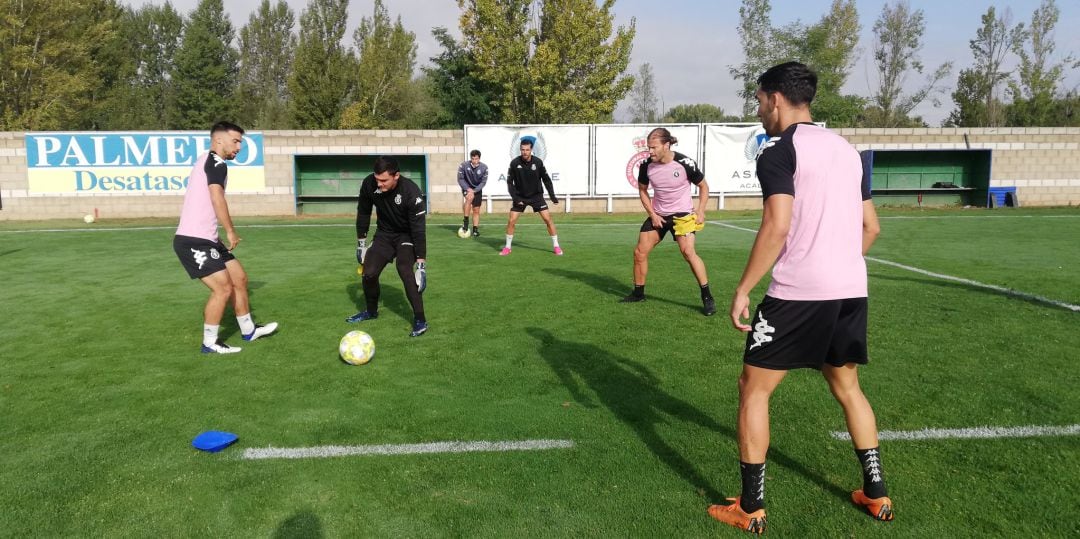 La pretemporada, a pesar de las infecciones, seguirá en Puente Castro