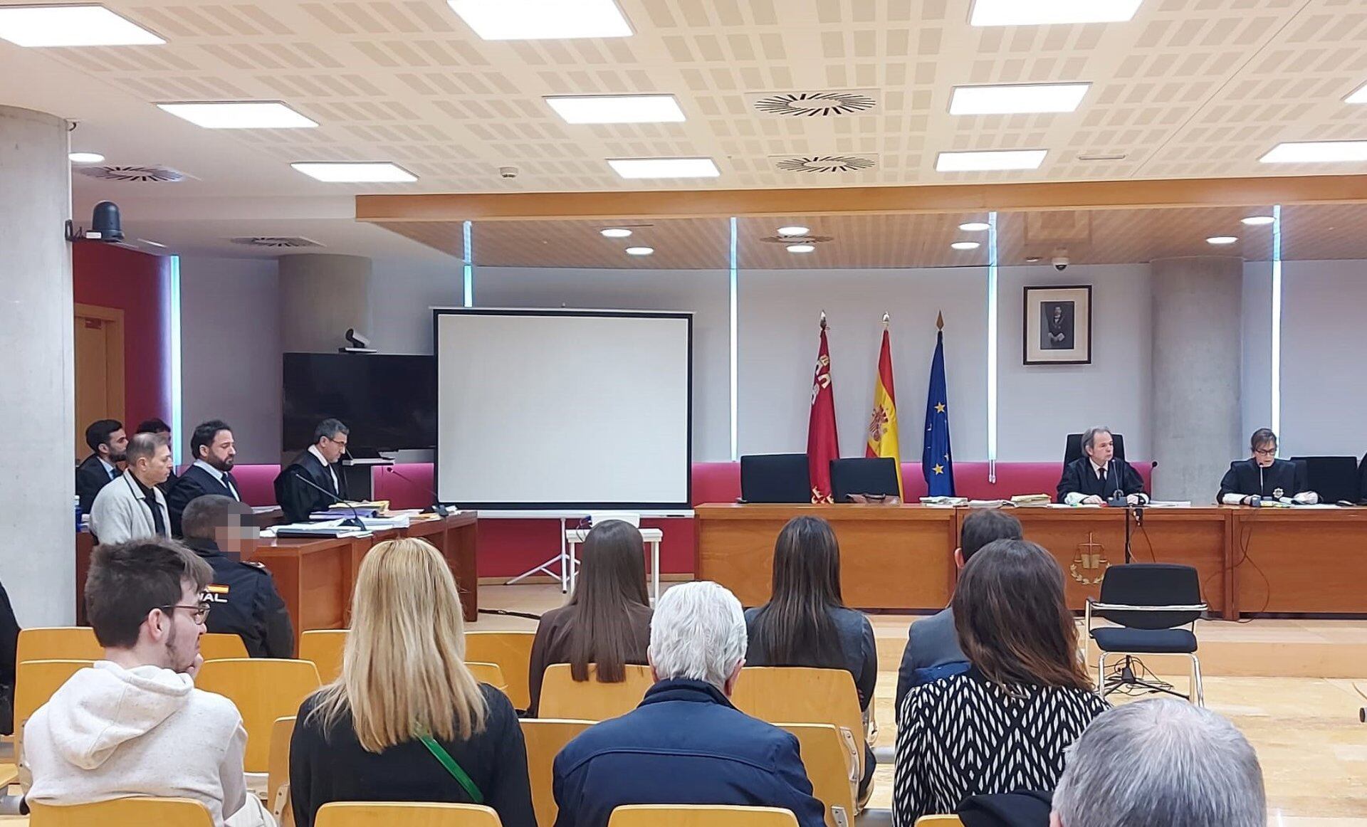 Primer día del juicio del 'crimen de Halloween'