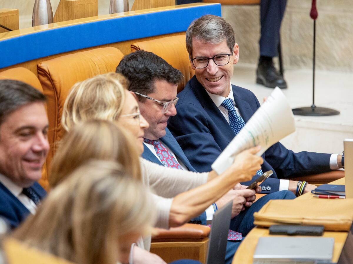 Los universitarios riojanos tendrán gratis la primera matrícula en la UR y todos podrán optar a una beca de movilidad