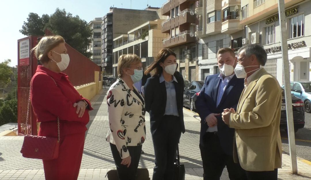 Visita a la Fundación Salud Infantil de la responsable de sanidad de la Generalitat