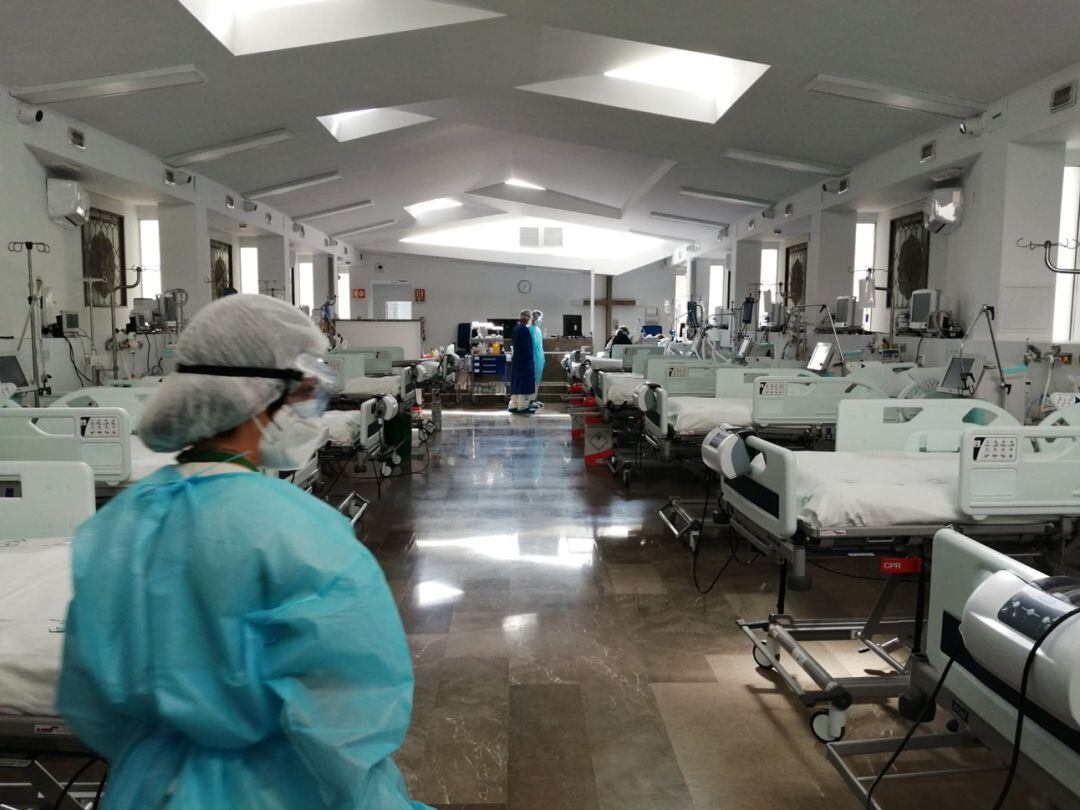 La UCI para pacientes-covid acondicionada en la capilla del hospital Virgen de las Nieves de Granada ha reabierto para la cuarta ola de la pandemia