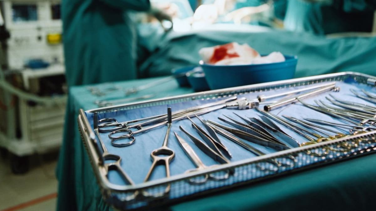 Se reduce en un día el tiempo medio de espera quirúrgica en el Bierzo pero la lista suma 800 pacientes