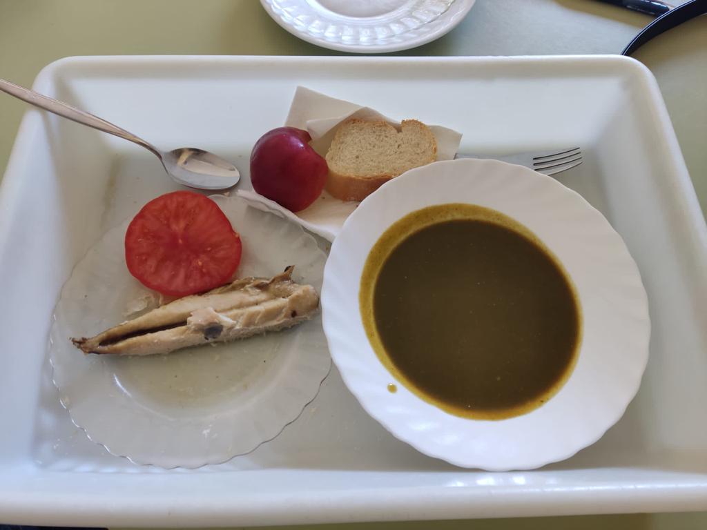 Comida servida por Serunión en comedores escolares riojanos