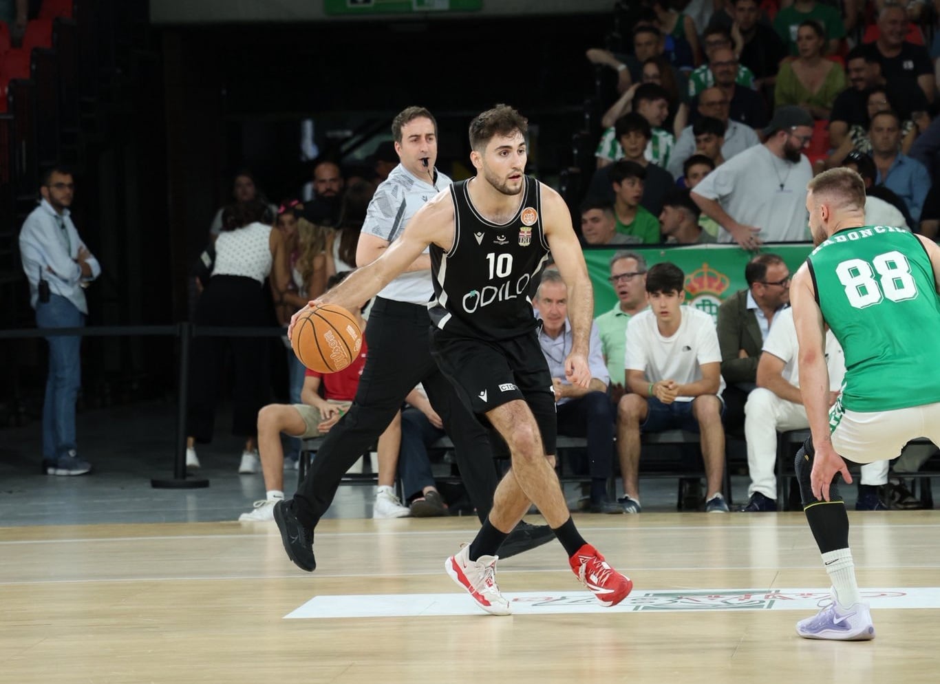 Gabi Gil en un momento del partido