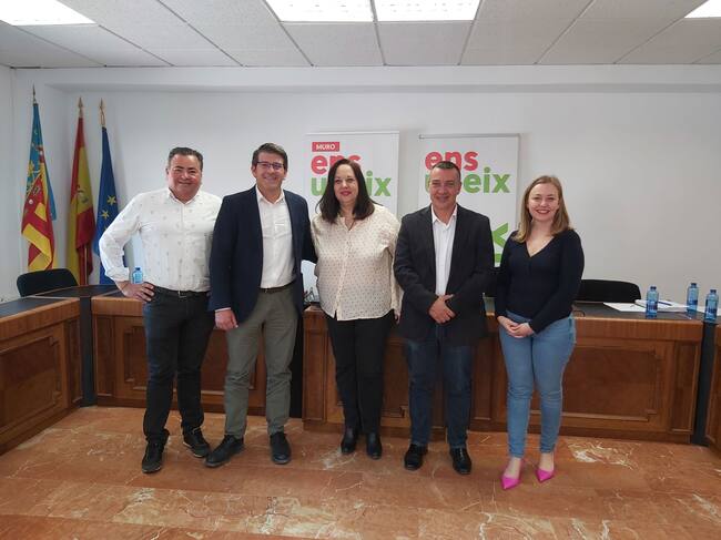 Los protagonistas de la rueda de prensa en Muro al terminar la misma