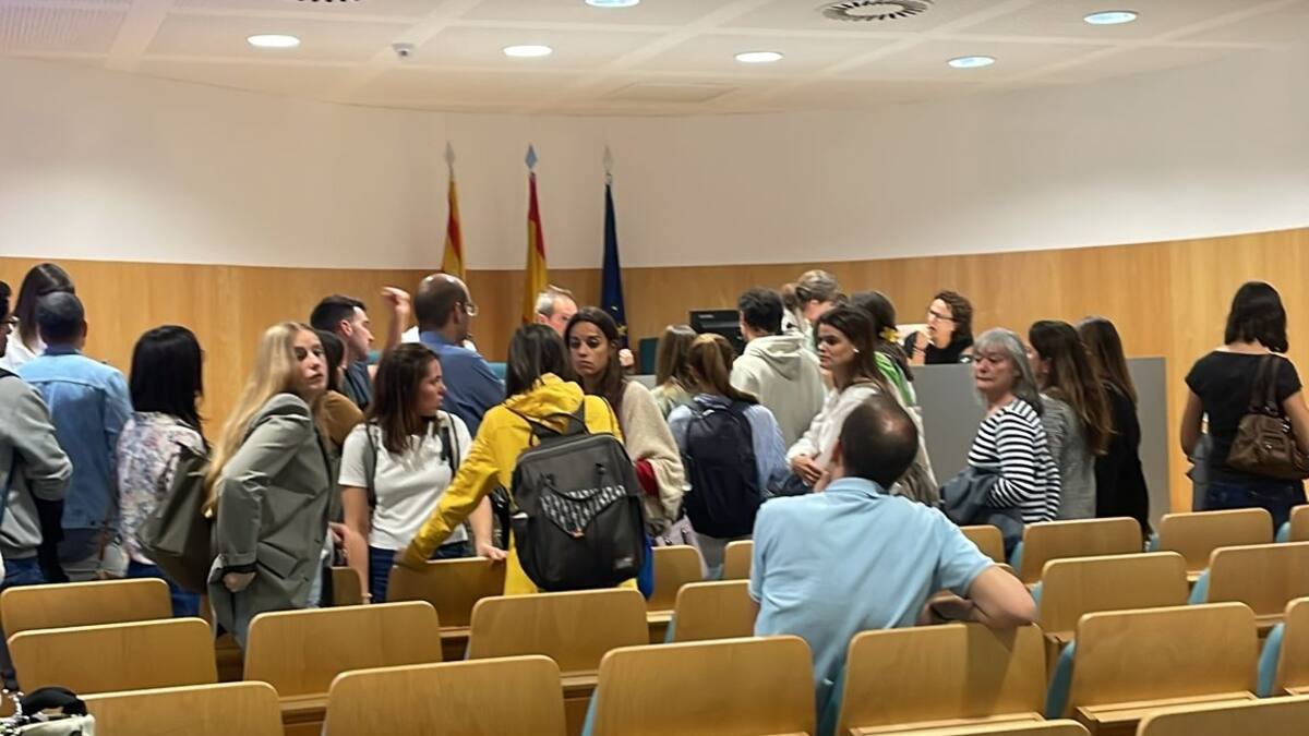 "Caos y malestar" en el último llamamiento de médicos en Aragón: más de 100 se van de vacío