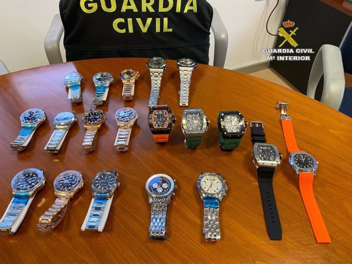 Detenido en el puerto de Algeciras con casi tres kilos de hachís en el coche