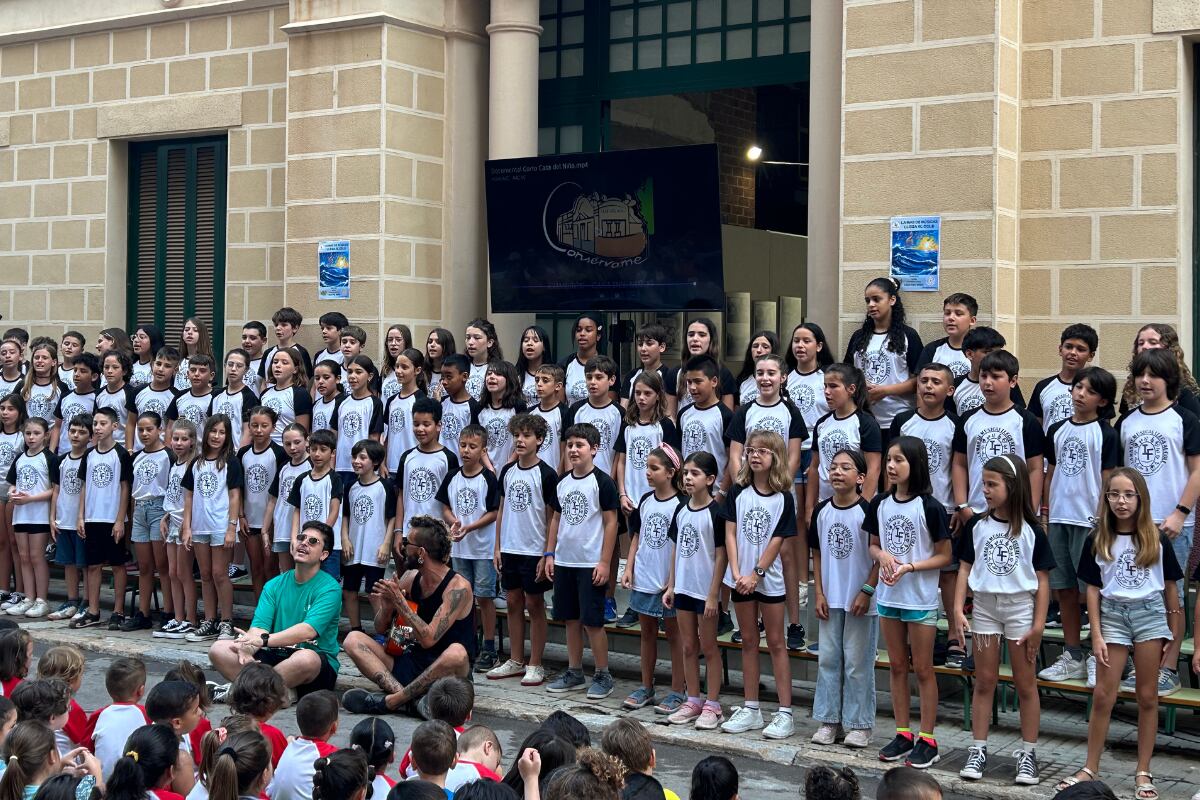 El Colegio Hermanos San Isidoro y Santa Florentina y la Comisión Casa del Niño acercan el certamen del Ayuntamiento a escolares