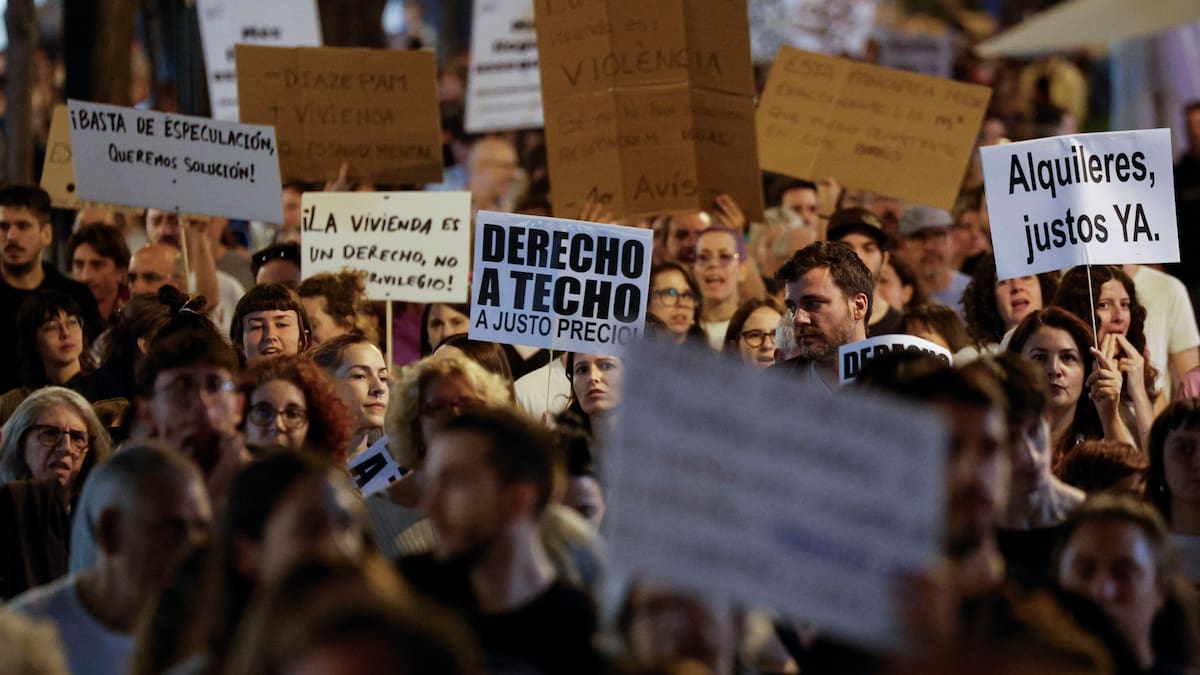 Las plataformas que convocaron la gran manifestación por la vivienda en València hace un año denuncian que la situación ha empeorado