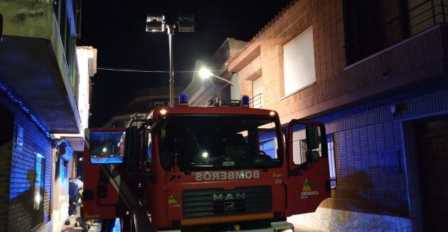 La rápida intervención de los Bomberos de Valdepeñas evitó males mayores
