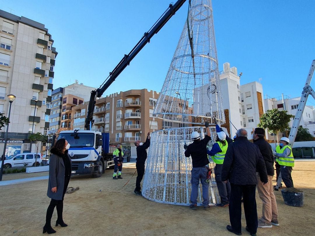 14 árboles de Navidad para colocar en calles y pedanías de Lorca.