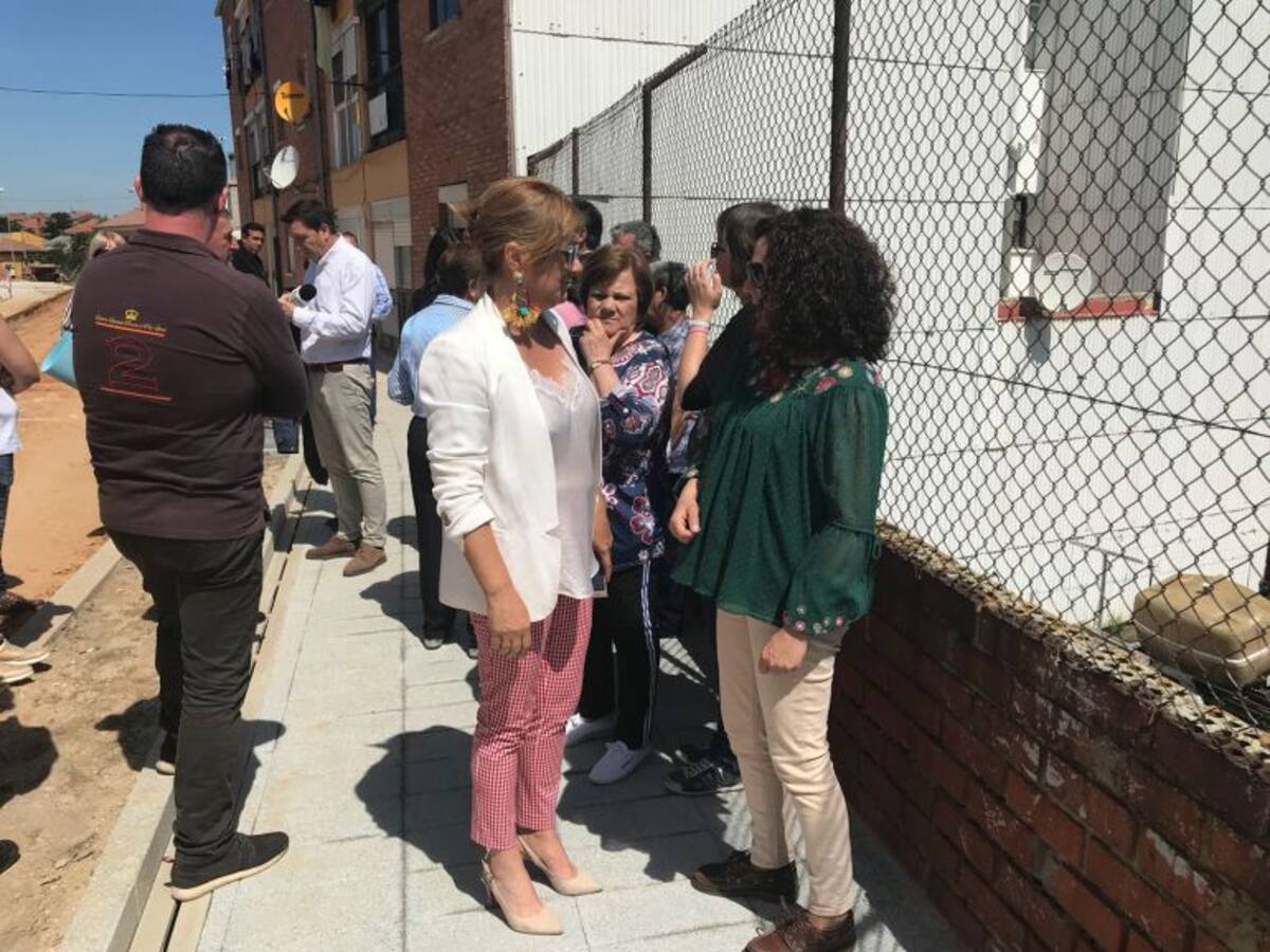 Descontento de los vecinos del Camino de La Moraleja con las obras