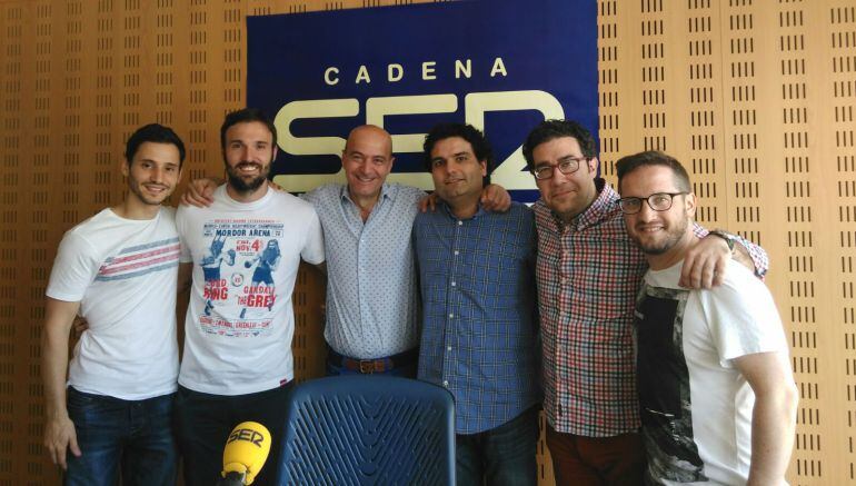 Los ganadores de &quot;Boom&quot;, en los estudios de Radio Valladolid