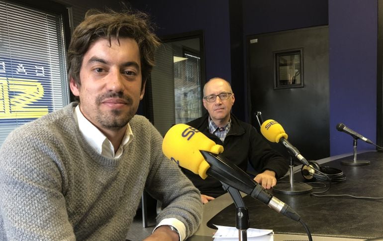 Pablo López Presa, concejal en Mansilla Mayor y nuestro colaborador Eloy Algorri, durante su intervención en Hoy por Hoy León