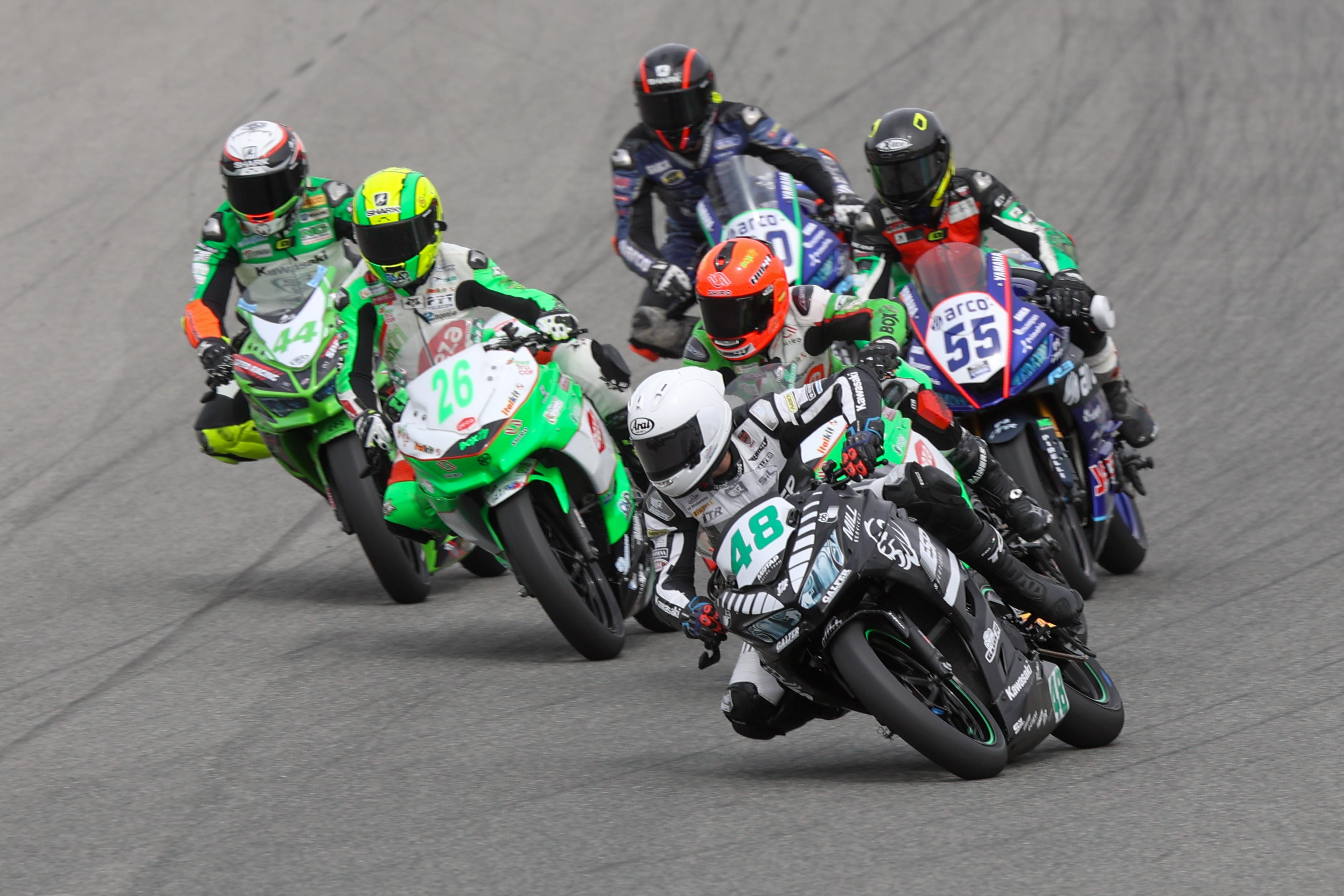 Carrera SBK Junior en el Circuito de Jerez