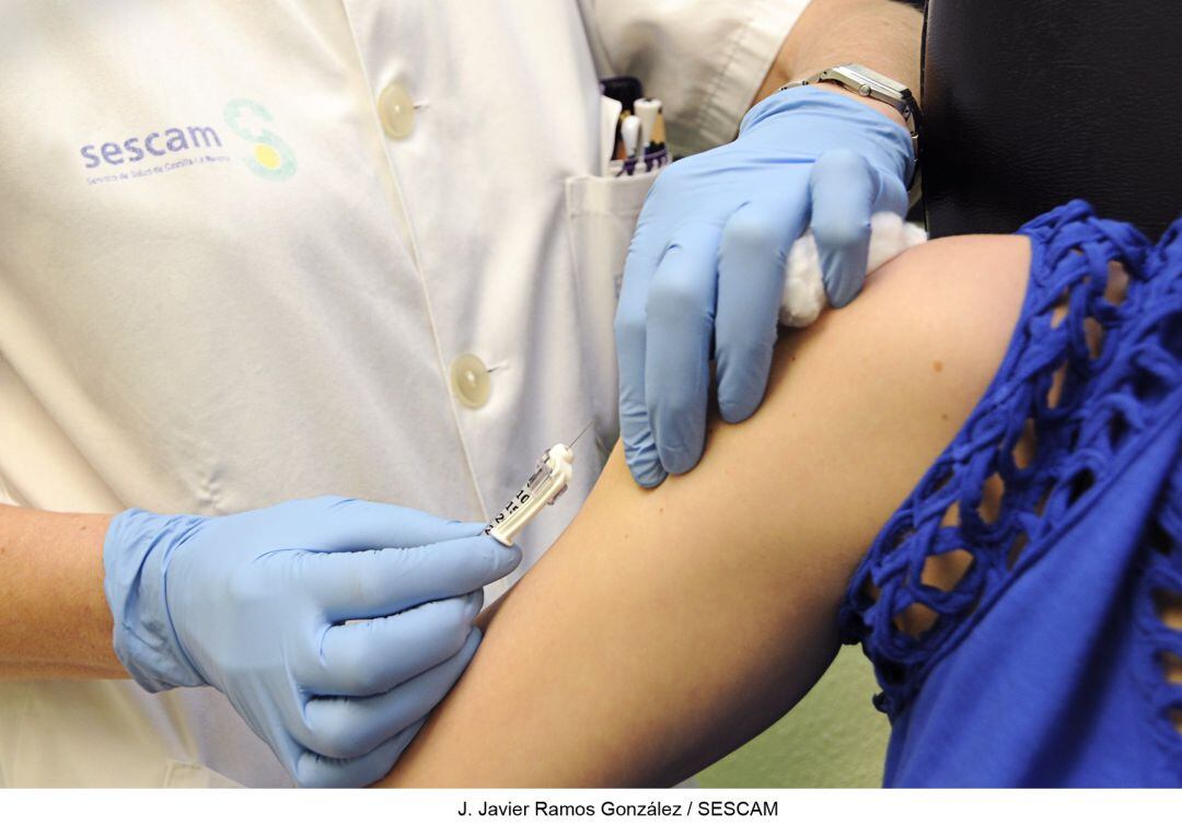 La Junta vacunará a los segovianos de 63 a 65 años el Jueves y Sábado Santo