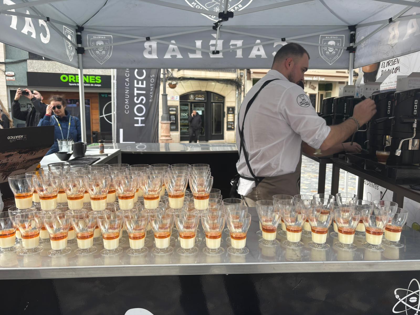 Cartagena se vuelca con su "monumento" más dulce