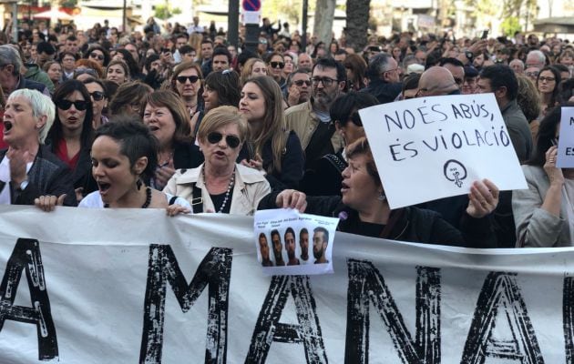 Detalle de la pancarta que ha presidido la concentración de Valencia