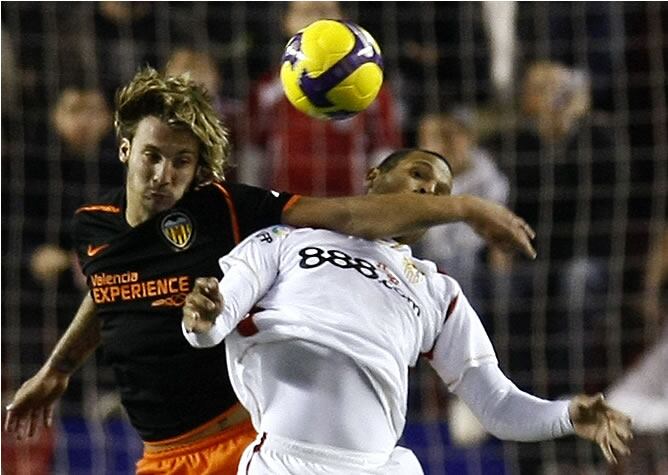 Sevilla sigue racha positiva ante un Valencia que sigue invicto a domicilio