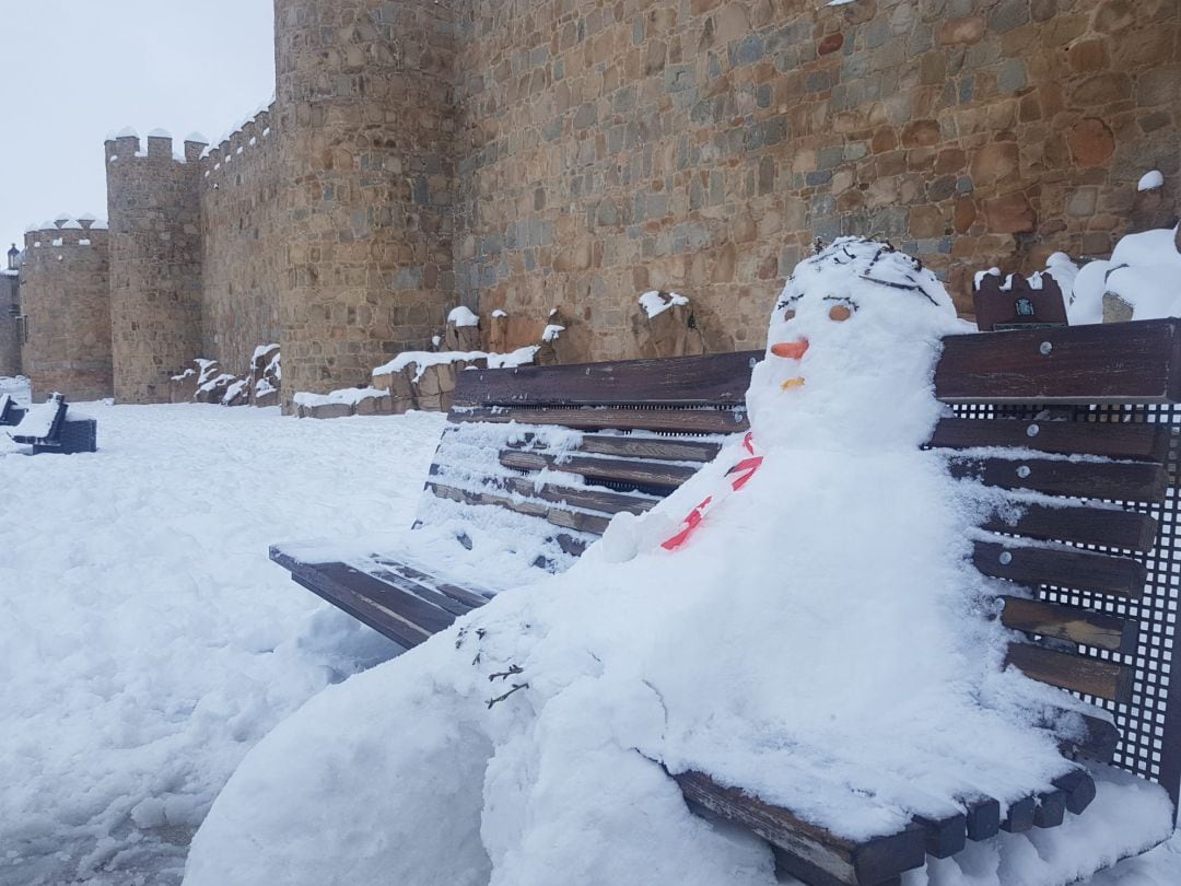 Muñeco de nieve en el Paseo del Rastro