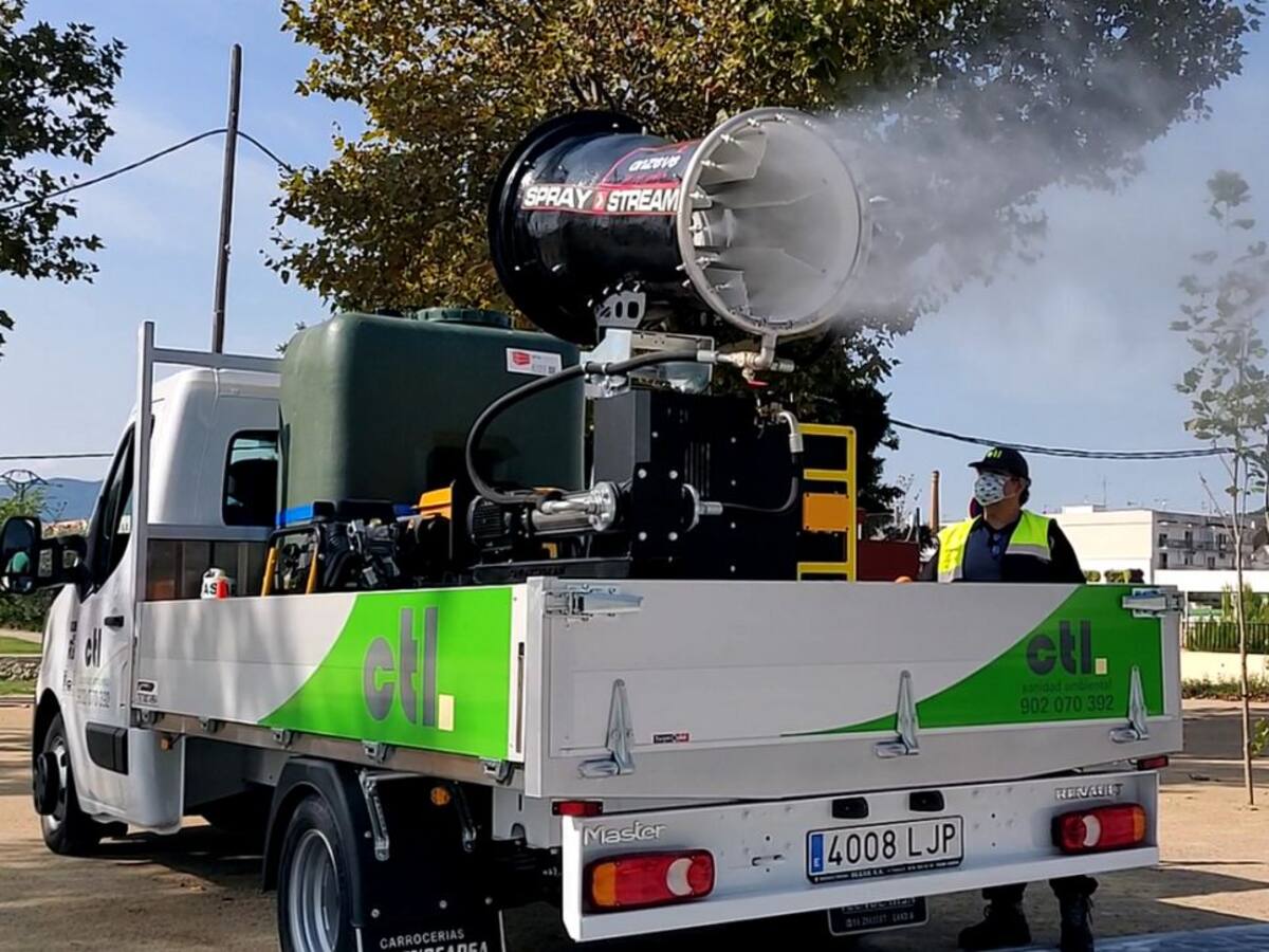 Nuevo camión pulverizador contra la COVID-19 y el mosquito tigre en Gandia