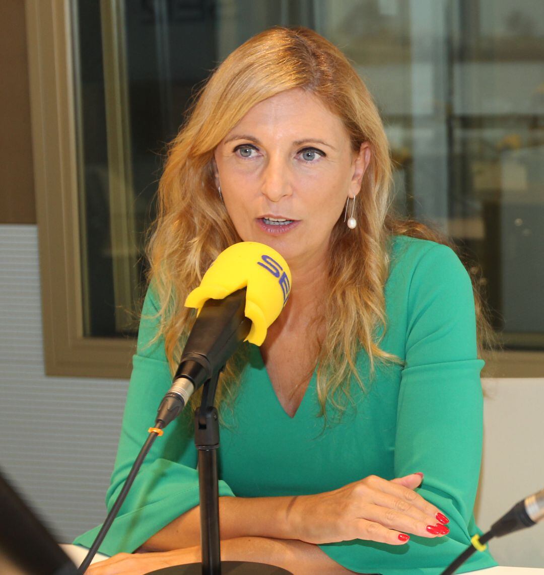 La alcaldesa de Amparo Marco en Radio Castellón