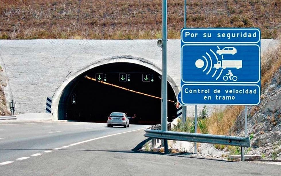 Nuevos radares de tramo de la DGT en Cantabria y Valencia: trucos para pasarlos sin multas