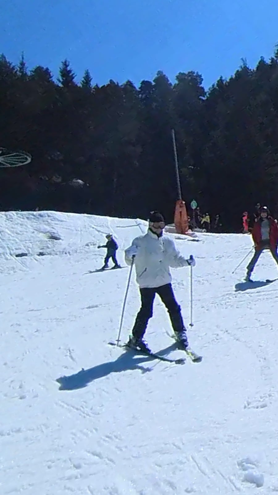 Montse Comas baixa la Pista Llarga de la Molina
