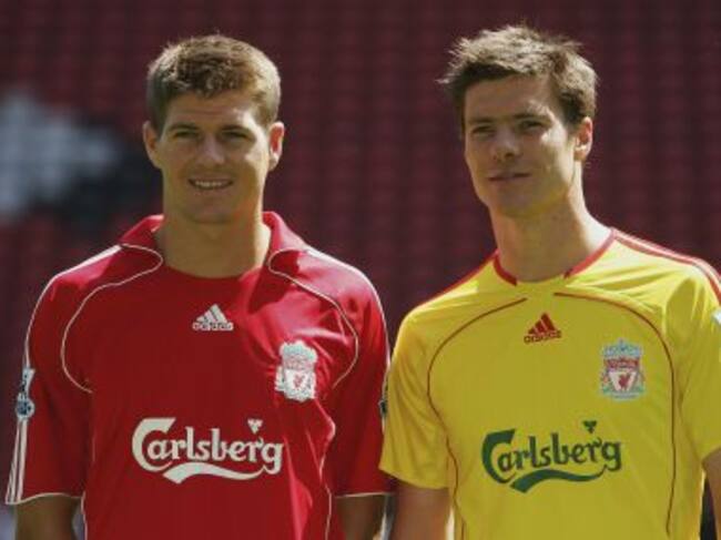 Gerrard y Xabi Alonso en el Liverpool