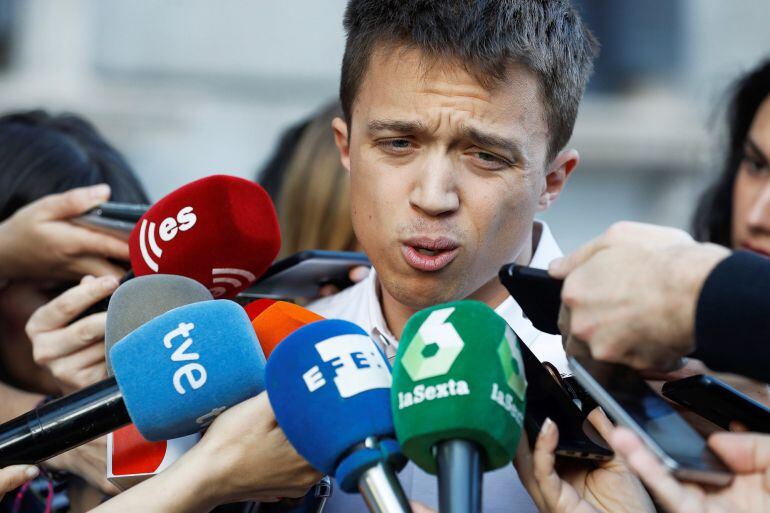 El secretario de Análisis Estratégico de Podemos, Íñigo Errejón, ha calificado hoy de &quot;inaceptable&quot; el documento difundido en el Telegram de Carolina Bescansa