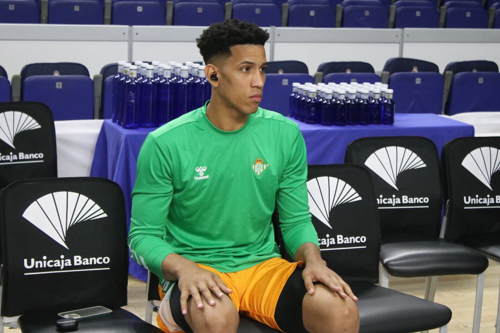 'Tyson' Pérez abans d'un partit amb el Betis.