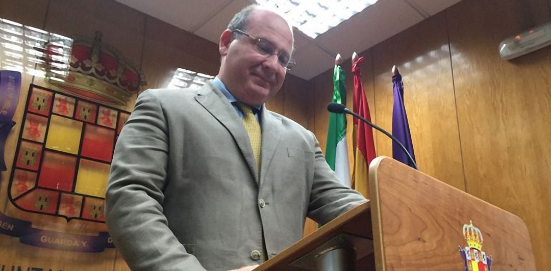 Javier Márquez, alcalde de Jaén, durante una rueda de prensa en el Ayuntamiento de Jaén.