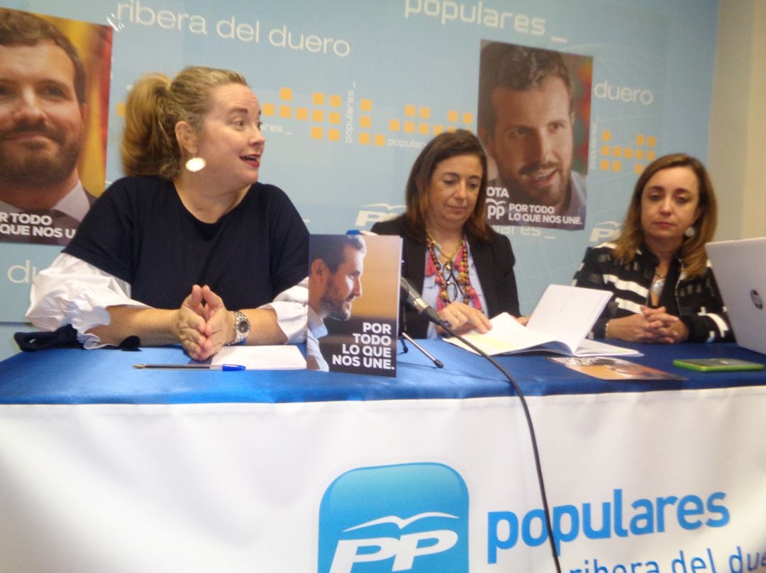 La comparecencia tuvo lugar en la sede arandina del PP