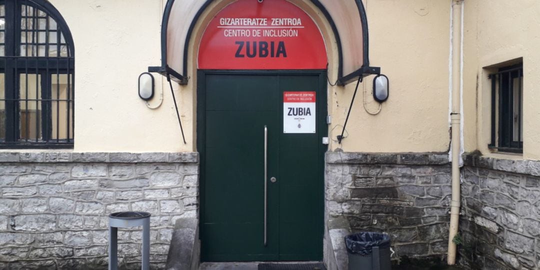 Entrada al Centro Zubia en el Antiguo Hospital. 