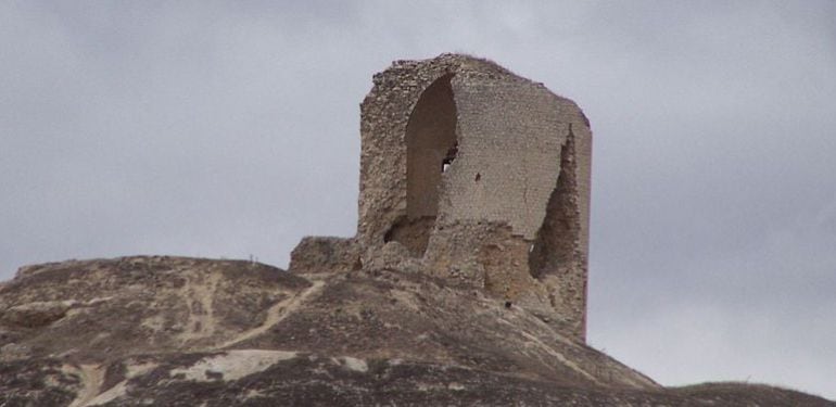 Restos del Castillo de Mota del Marqués.