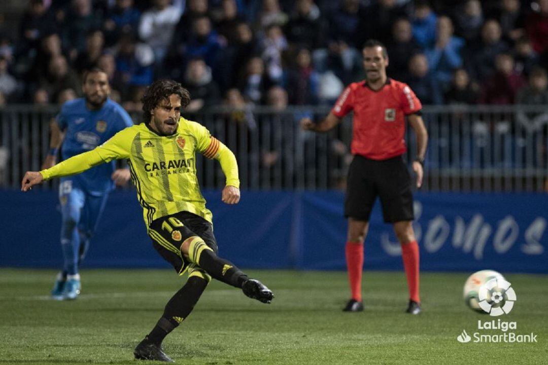 Javi Ros marcó de penalti el gol del Zaragoza