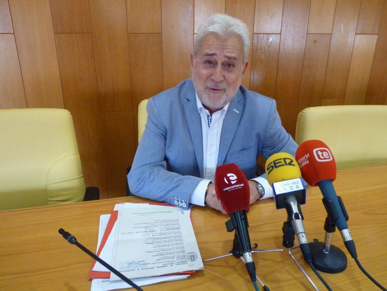 Azorín en una de sus últimas comparecencias