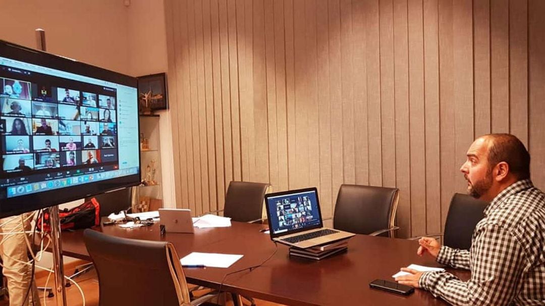 Reunión telemática de la Federació de Falles con el presidente de la misma Telmo Gadea