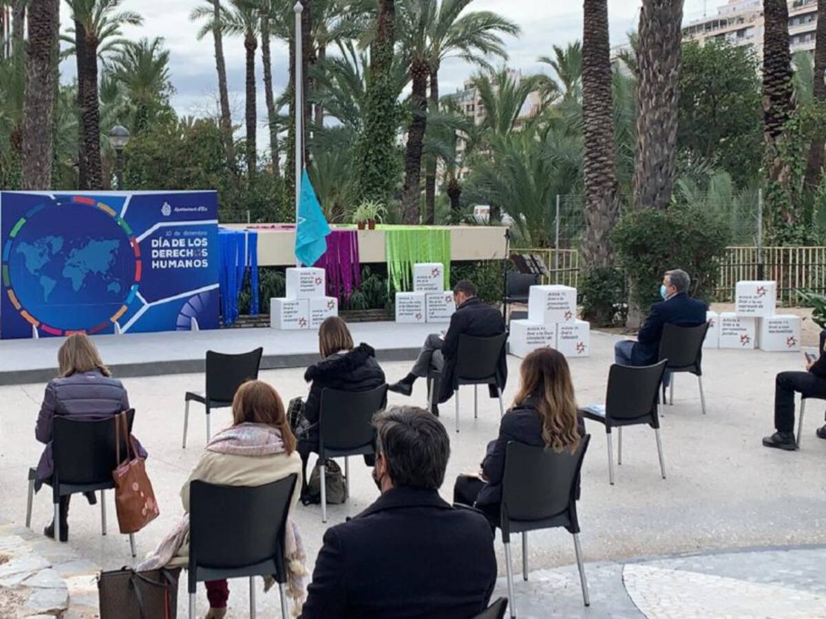 Elche conmemora el Día de los Derechos Humanos