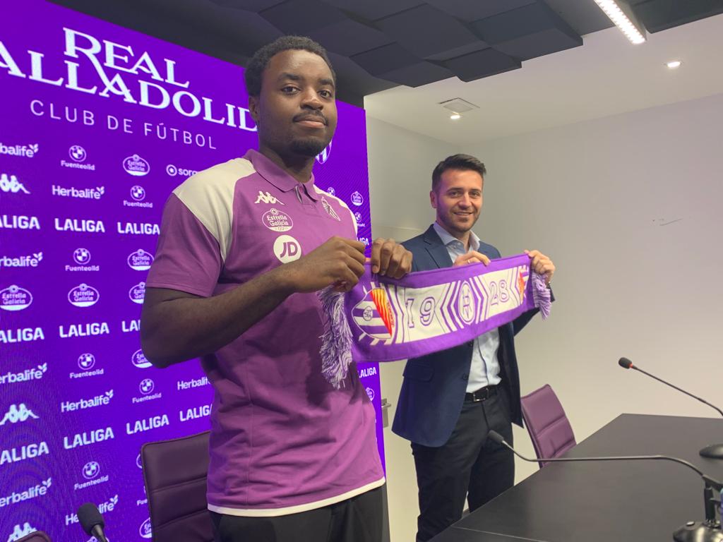 Boyomo estuvo acompañado de Fran Sánchez en su presentación