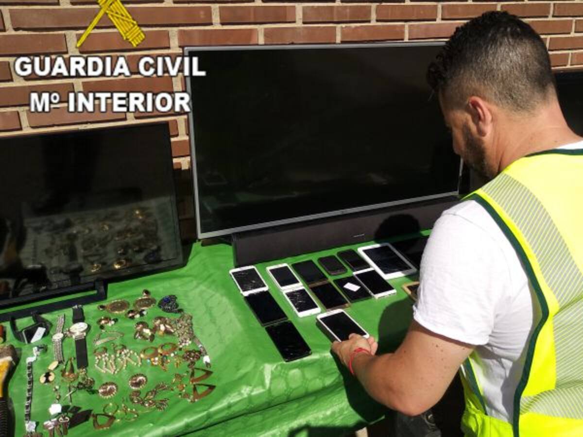 La Guardia Civil desmantela en la provincia de Valencia una organización criminal implicada en más de 90 delitos