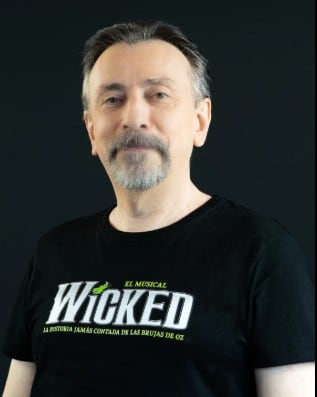 Javier Ibarz, actor oscense nominado por Wicked a los Talía