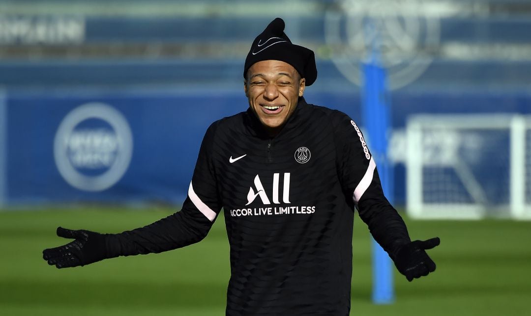 Mbappé, durante un entrenamiento del PSG