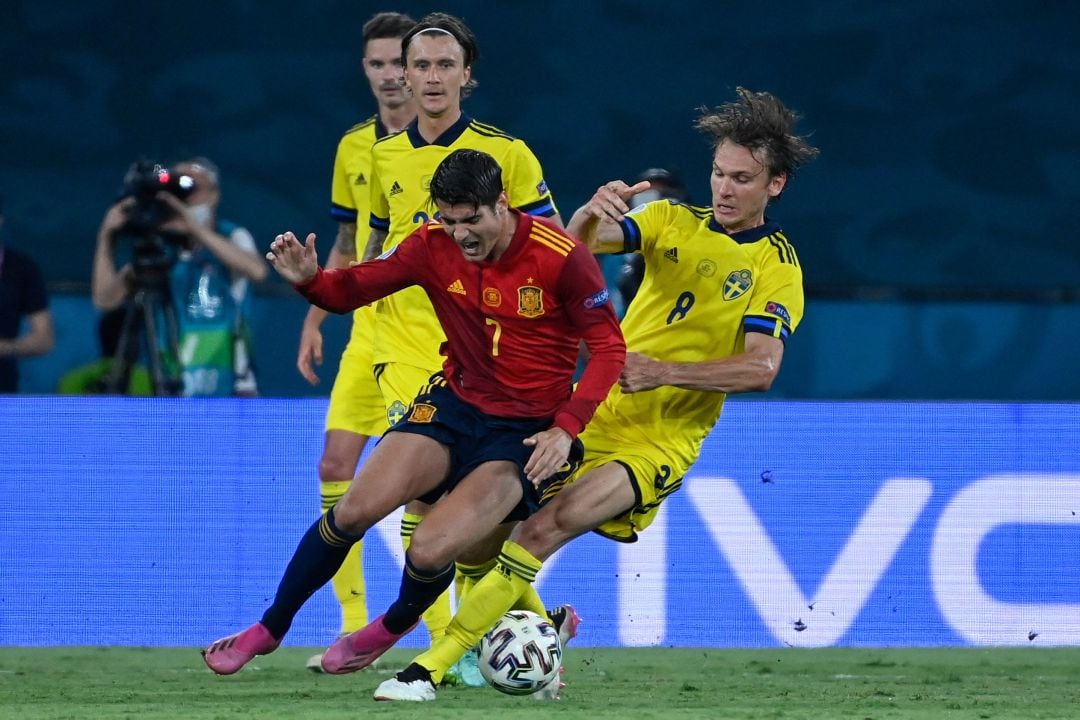 Álvaro Morata, en un momento del partido entre España y Suecia en la Eurocopa 2020.