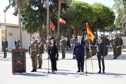 Entrega estandarte por Cofradía del Santo Entierro de Algeciras
